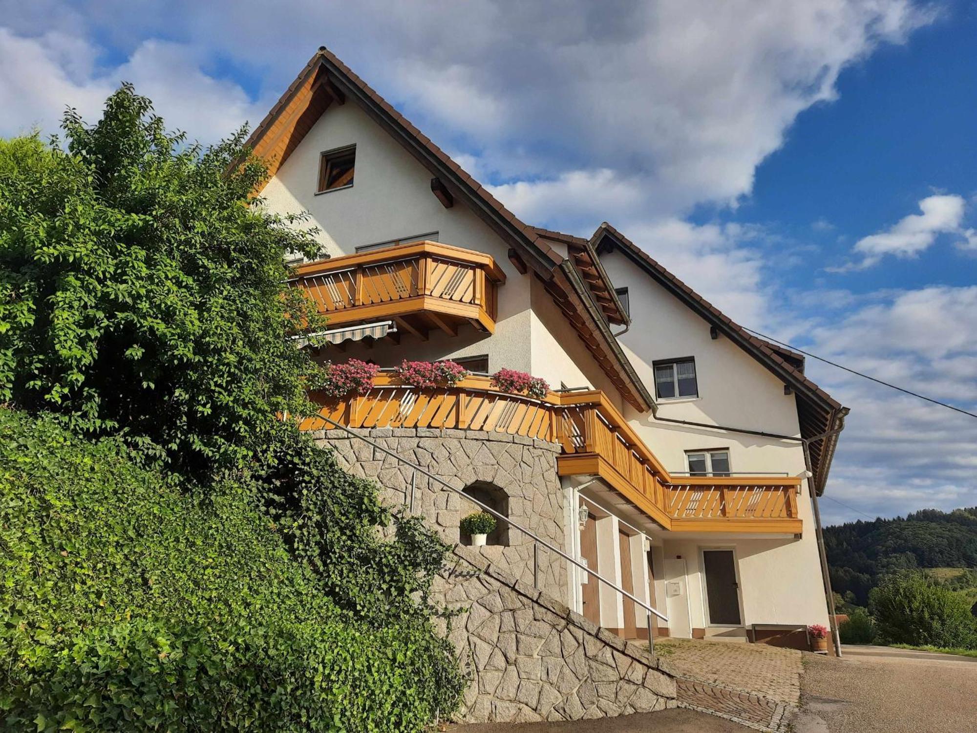Haus Am Schroffen Apartment Ottenhofen im Schwarzwald Exterior foto